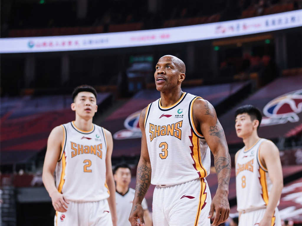 马健：山西队投入巨大，国内球员需与外援齐头并进